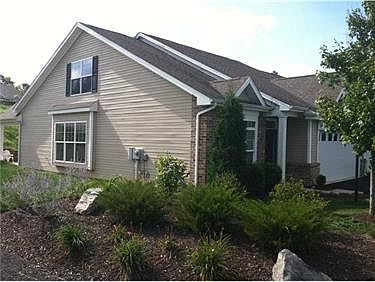 2nd image of 1014 Coronet Ln