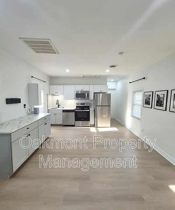 406 Saint Mark St