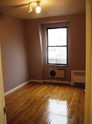 1st image of 256 10th Ave APT 4