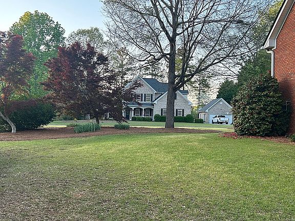 4th image of 1253 Oakwood Pl