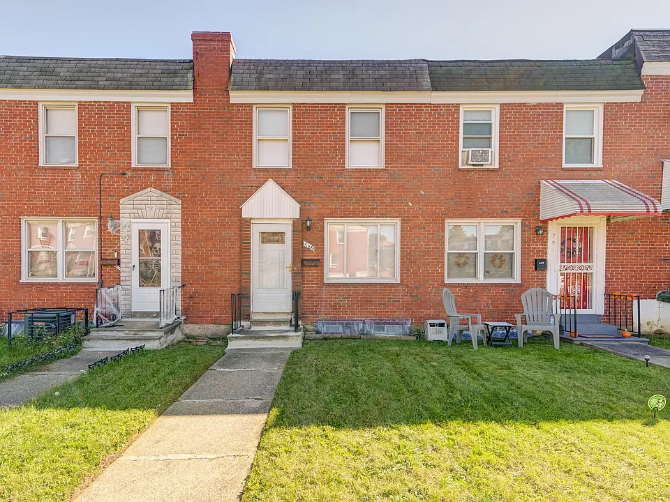 789 Yale Ave