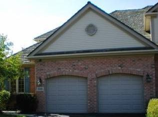 1808 Westleigh Dr, Glenview, IL 60025