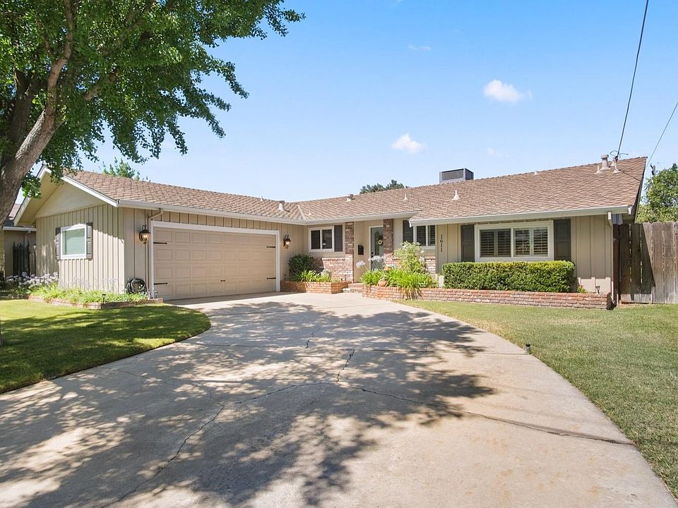 1st image of 1611 Sandalwood Dr