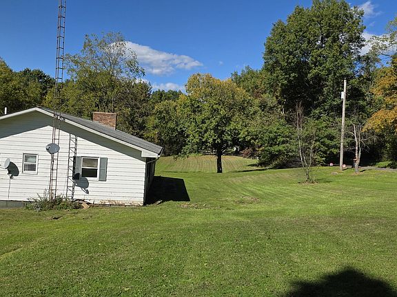 5th image of 4453 Yates Rd