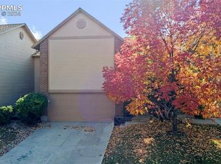 1465 Vondelpark Dr, Colorado Springs, CO 80907