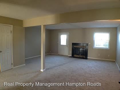 2nd image of 3451 Woodburne Dr