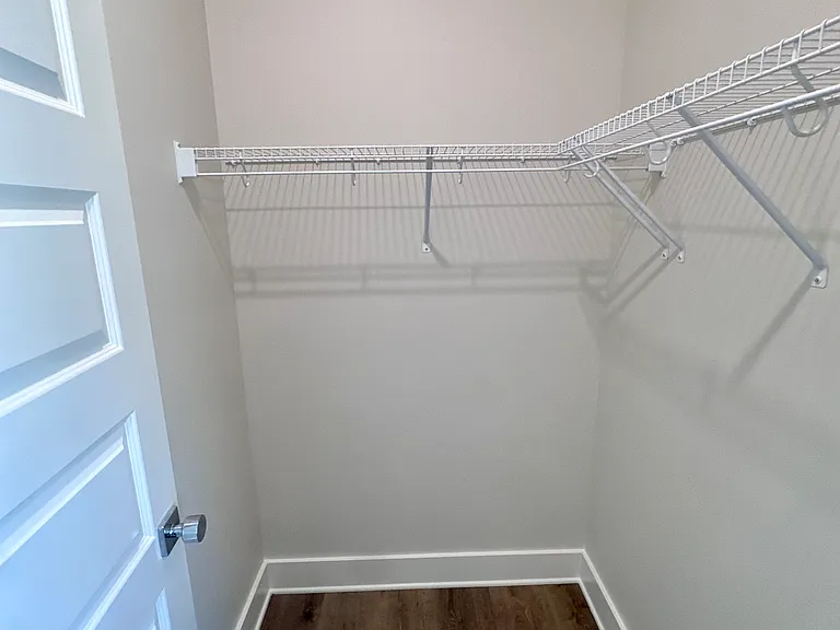 615 Waco Dr #B — Photo 29