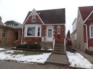 6134 W Nelson St #1, Chicago, IL 60634