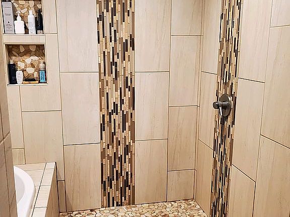 Master Bath Walk-In Shower 
