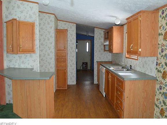 2nd image of 2390 County Road 185