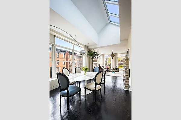 Sold by Stribling | media 2