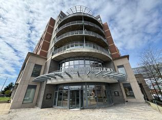 8191 Strawberry Ln APT 318S, Falls Church, VA 22042