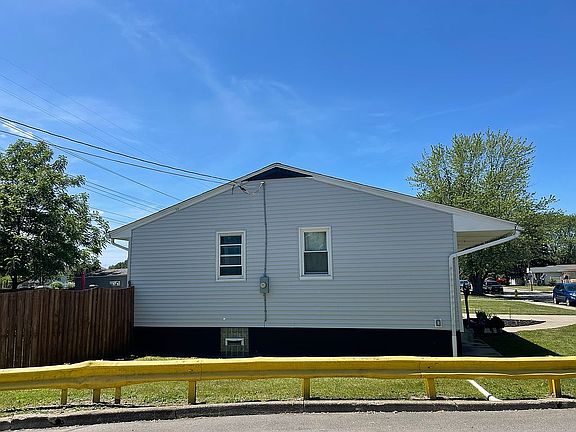 5th image of 157 Smith Dr