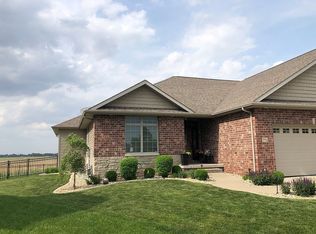 2700 Buckskin Trl, Springfield, IL 62711