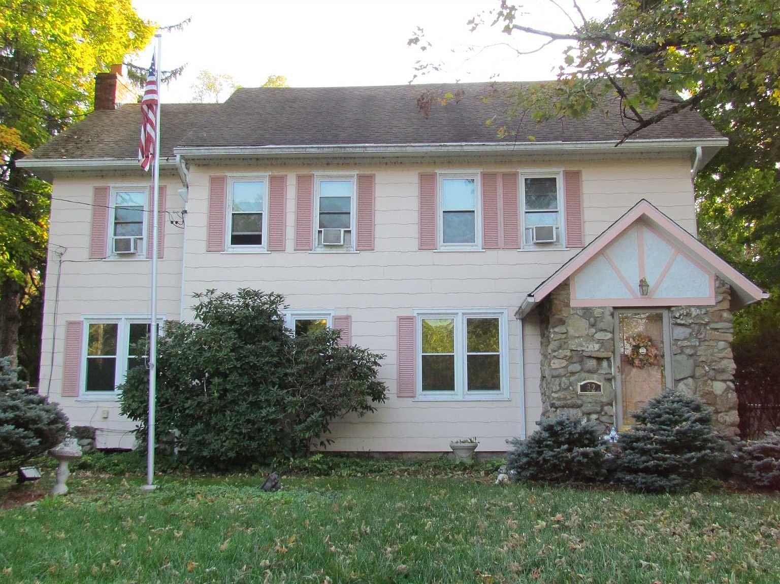 32 Overlook Rd, Poughkeepsie, NY 12603 Zillow