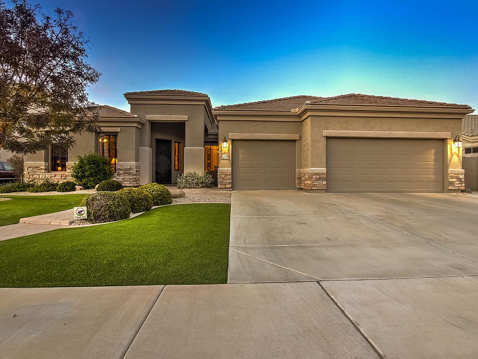 1st image of 3036 E Canyon Creek Dr