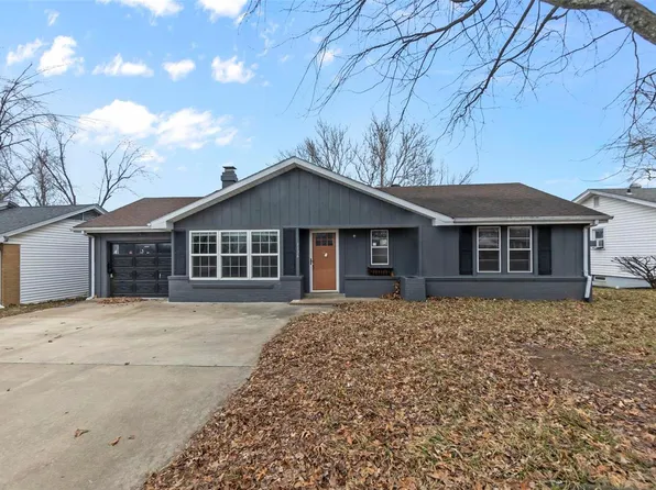 1136 E Jackson Blvd, Jackson, MO 63755