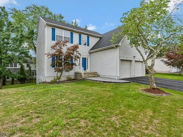 19 Heinrick Way, Bridgewater Twp., NJ 08807