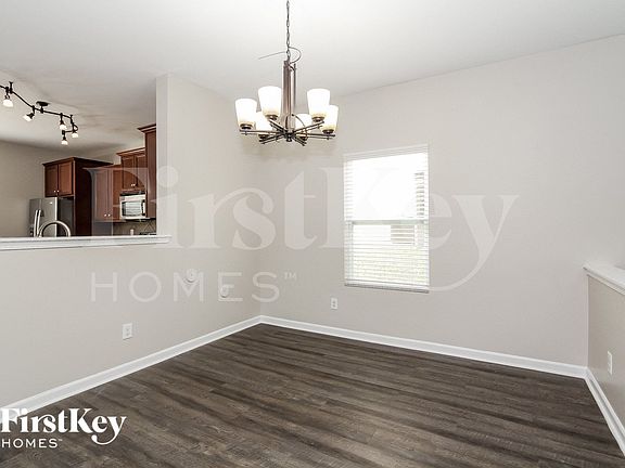 4th image of 108 Collenton Ln