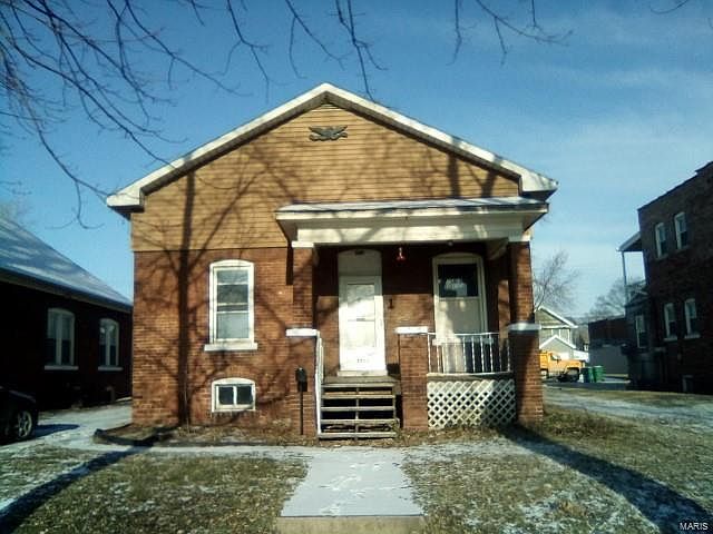 1st image of 2253 Grand Ave