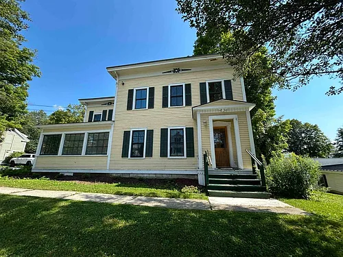 5138 Main St Photo 1