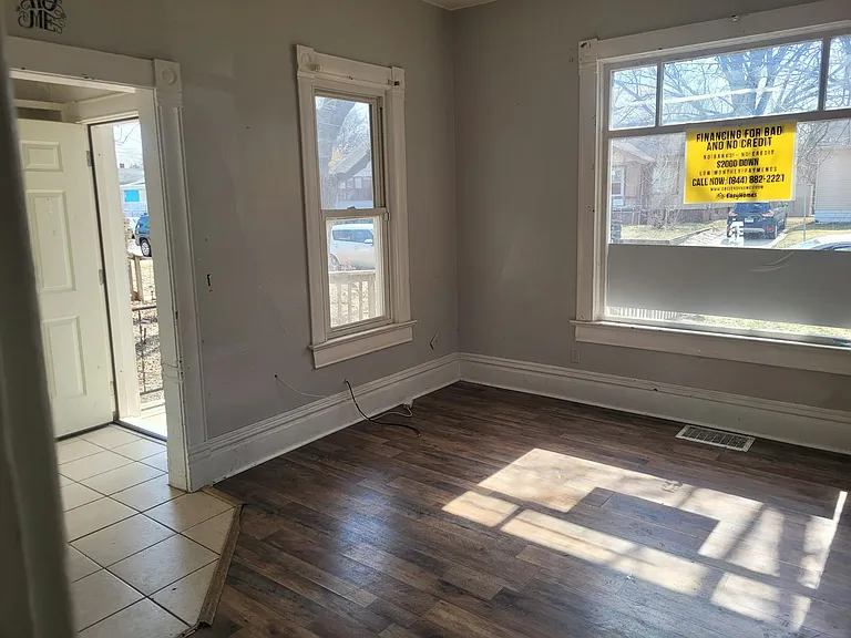 505 E Virginia Ave — Photo 9