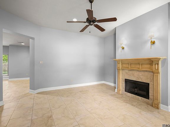 4th image of 9422 Boone Dr