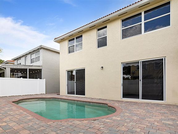 4th image of 15141 SW 49th St #15141