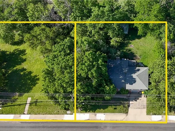 6760 W 151st St, Overland Park, KS 66223