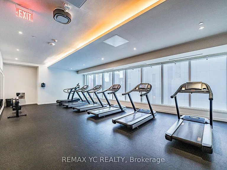 197 Yonge St #4404 — Photo 23