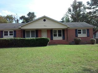 851 Bedrock Dr, Fayetteville, NC 28303