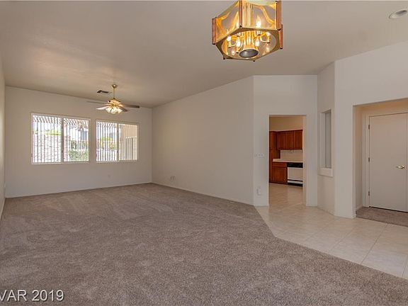 4th image of 10516 Snyder Ave