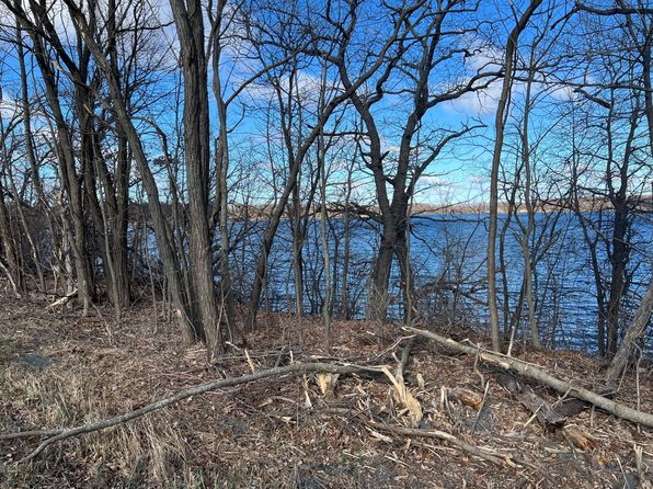 2084 120th Ave, Dresser, WI 54009