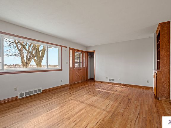 2nd image of 12217 144th St