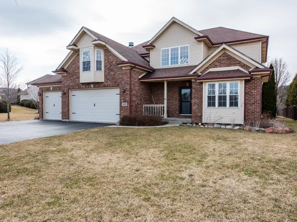 332 Fossland Ave, Winthrop Harbor, IL 60096