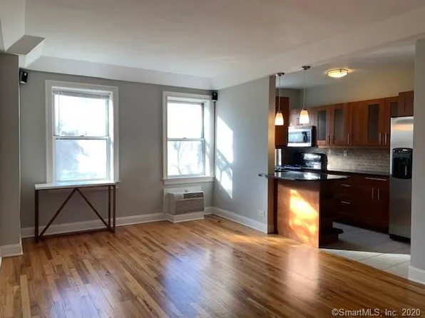 122 Summer St #2B, Stamford, CT 06901