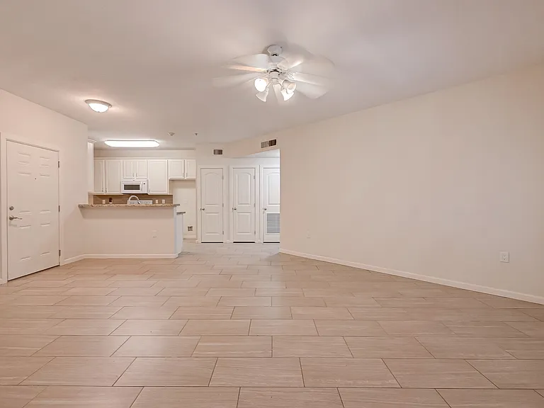 2803 Kings Crossing Dr #112 — Photo 10