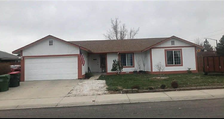 FRONT VIEW OF HOUSE