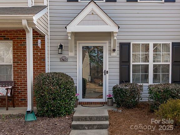 2nd image of 1752 Hidden Creek Dr