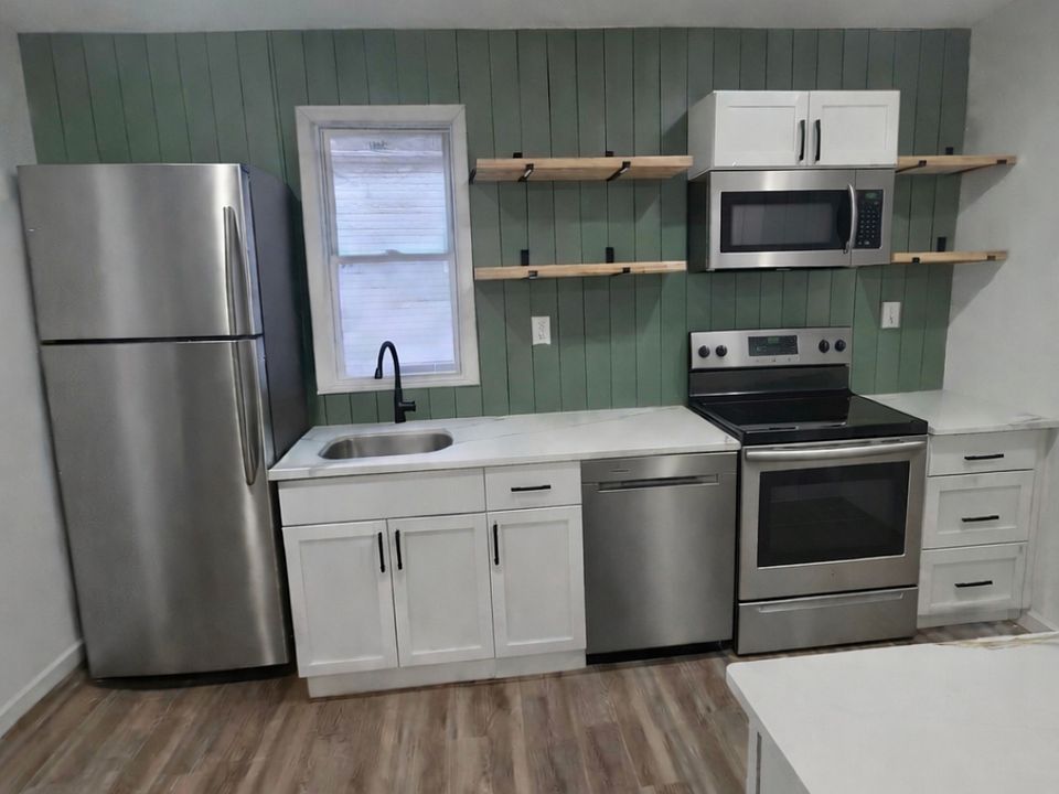 2nd image of 93 Beltzhoover Ave APT 1