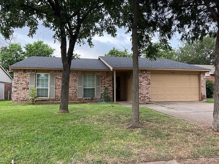 1st image of 7216 Lancashire Dr