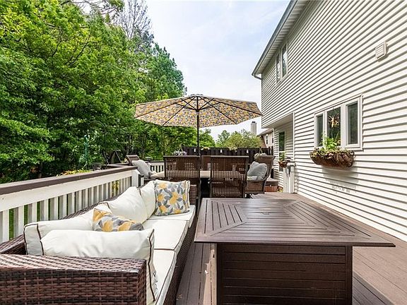 5th image of 7759 Bradford Park Ln