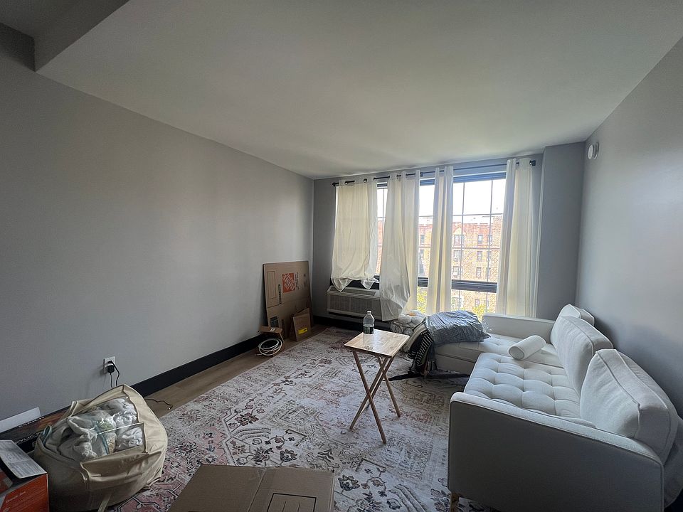 1st image of 100 Linden Blvd APT 3A