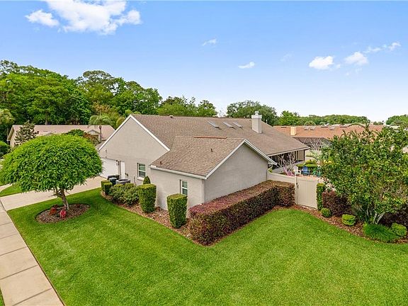 3rd image of 813 Silverwood Dr