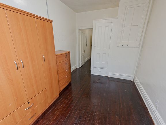 4th image of 11-29 47th Ave #3