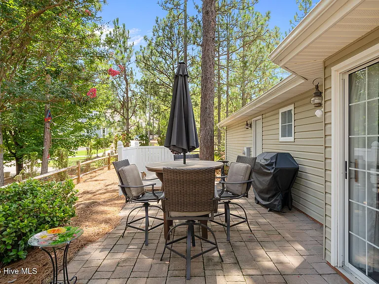 39 Bedford Cir — Photo 30