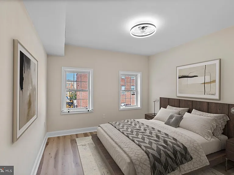919 Stiles St — Photo 13