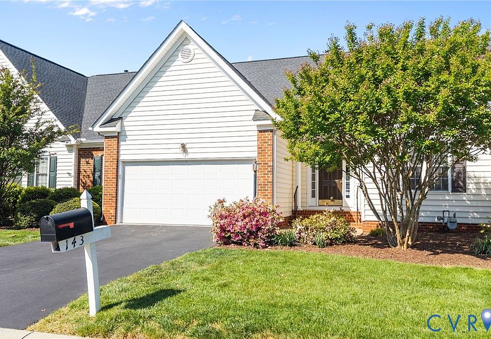 1st image of 143 Carriage Point Ln