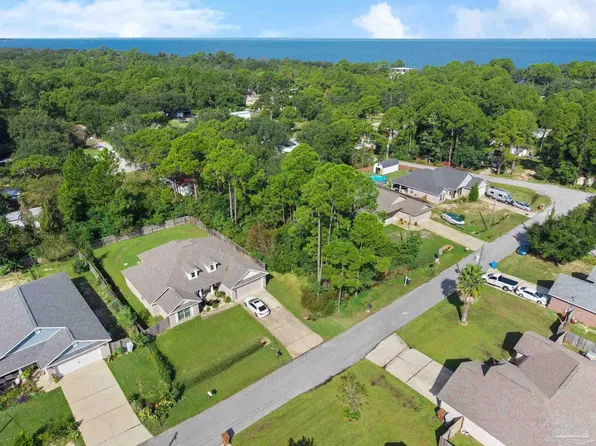 Galvez Dr, Gulf Breeze, FL 32563