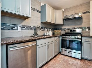 22133 Burbank Blvd UNIT 1, Woodland Hills, CA 91367